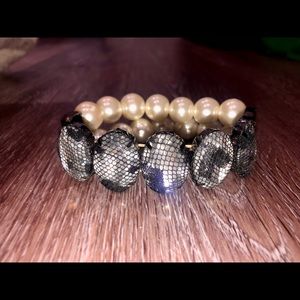 Black Lacey Jewel with Faux Pearls Bracelet